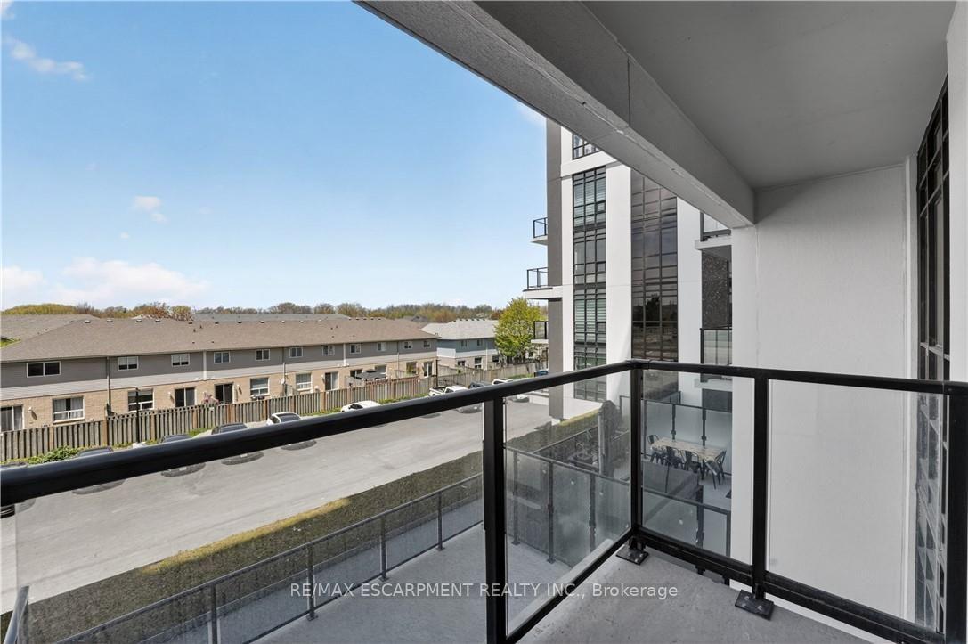Photo 28 of Unit 304, 461 Green Road, Hamilton, Stoney Creek — HOMEH
