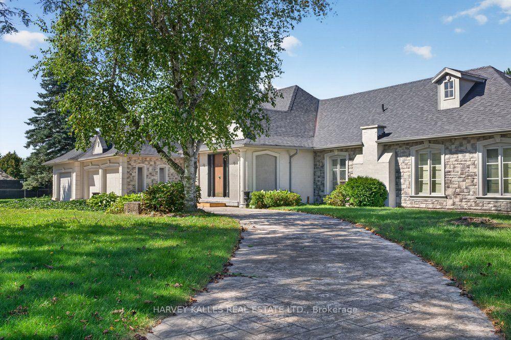 Photo 6 of 28 Putting Green Crescent, Vaughan, Kleinburg — HOMEH