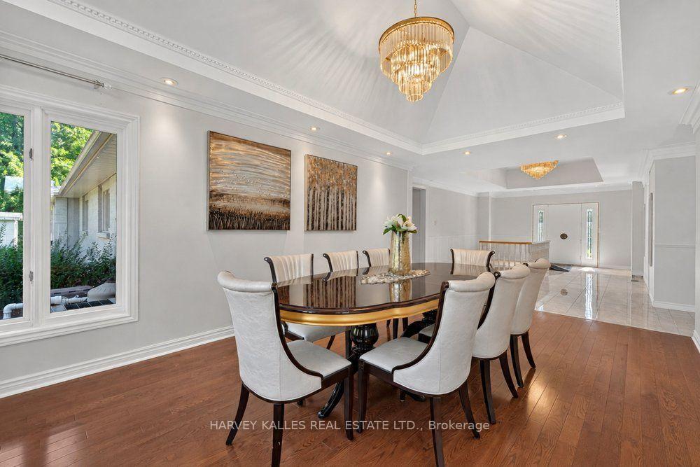 Photo 7 of 28 Putting Green Crescent, Vaughan, Kleinburg — HOMEH
