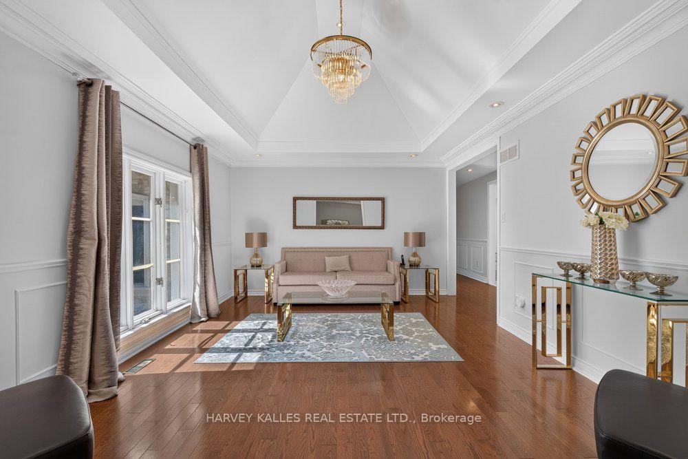 Photo 11 of 28 Putting Green Crescent, Vaughan, Kleinburg — HOMEH
