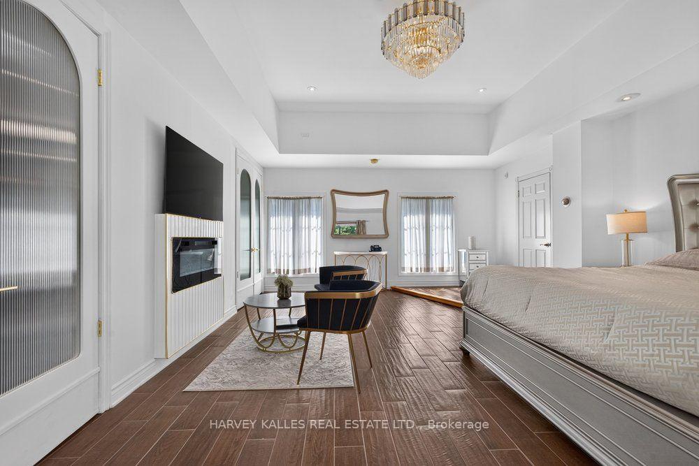 Photo 23 of 28 Putting Green Crescent, Vaughan, Kleinburg — HOMEH