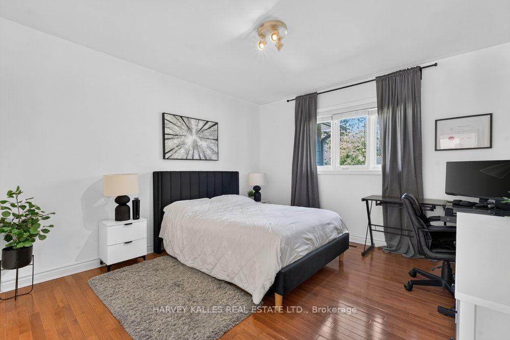 Photo 30 of 28 Putting Green Crescent, Vaughan, Kleinburg — HOMEH