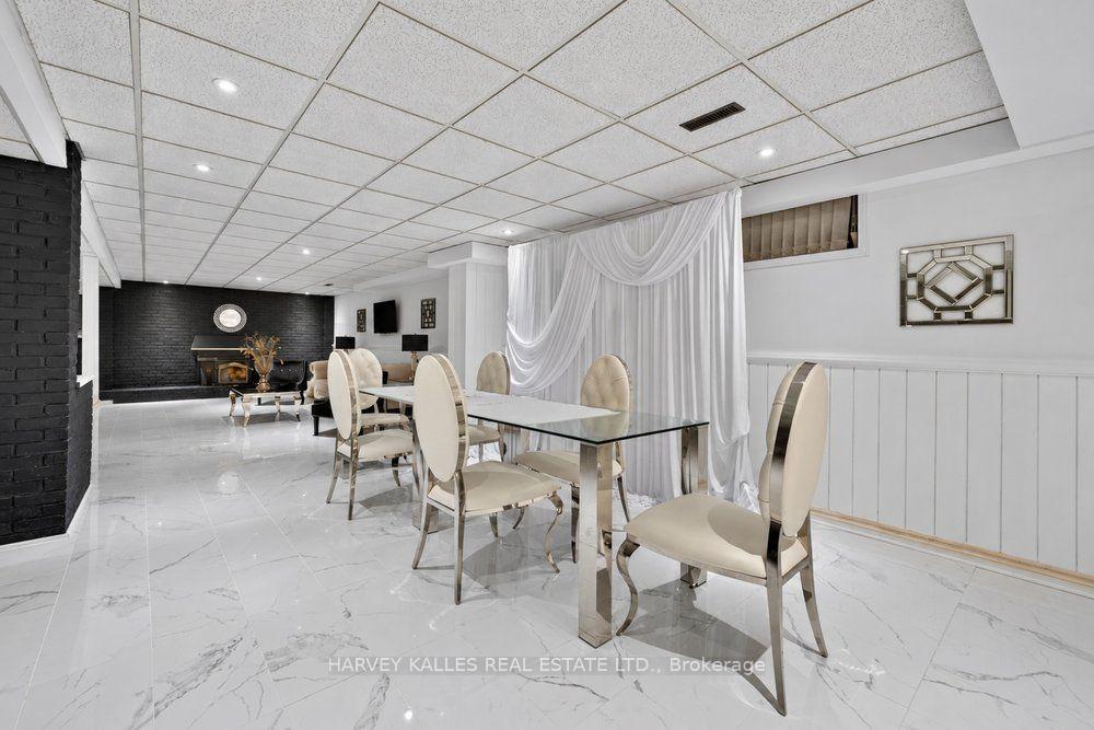 Photo 39 of 28 Putting Green Crescent, Vaughan, Kleinburg — HOMEH
