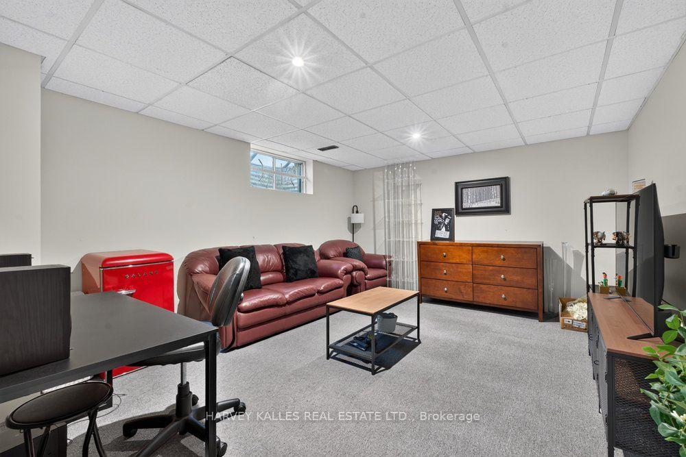 Photo 42 of 28 Putting Green Crescent, Vaughan, Kleinburg — HOMEH