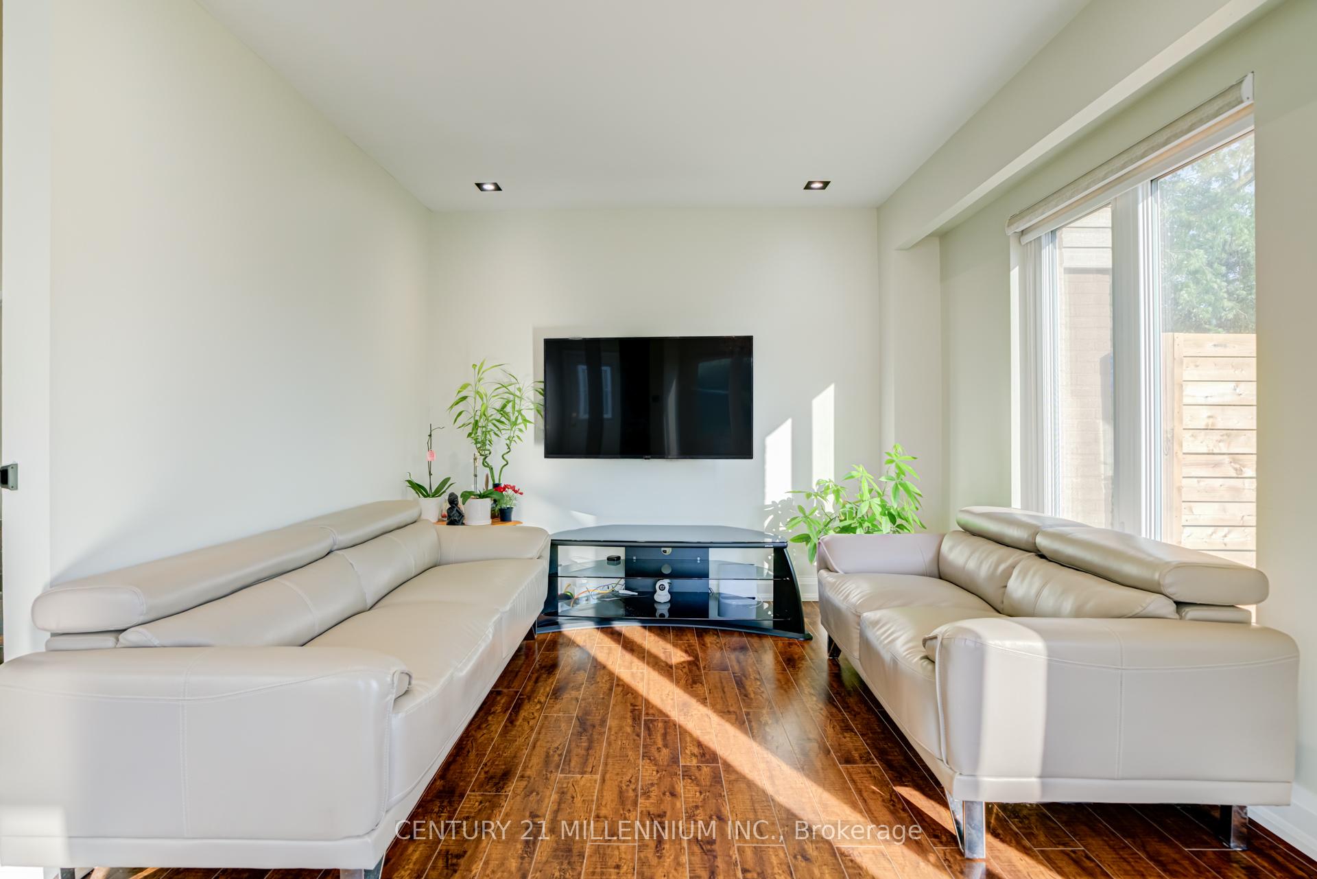 Photo 8 of 75 Goldcrest Road, Brampton, Northgate — HOMEH