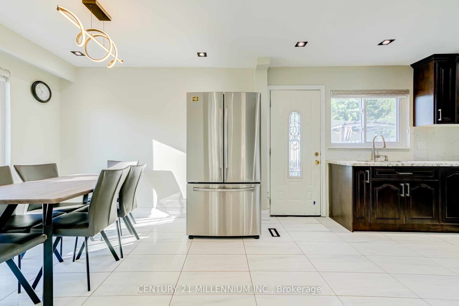 Photo 12 of 75 Goldcrest Road, Brampton, Northgate — HOMEH
