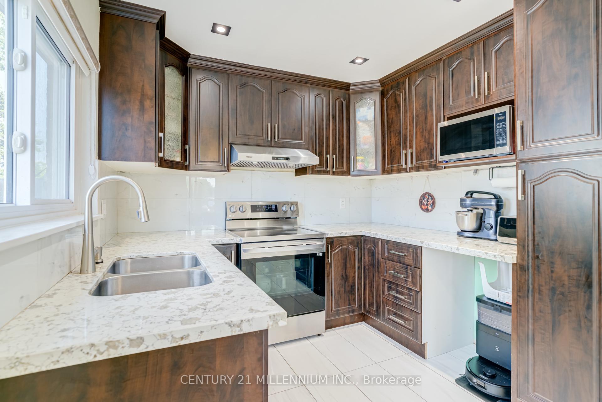 Photo 15 of 75 Goldcrest Road, Brampton, Northgate — HOMEH