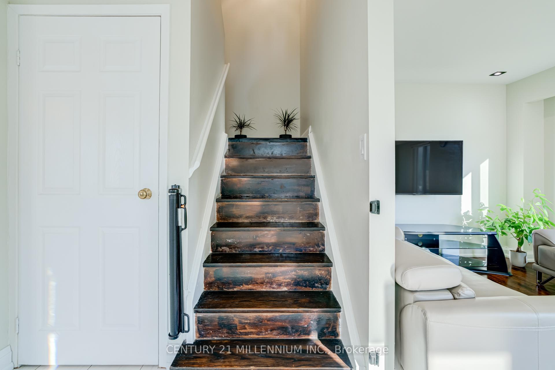 Photo 21 of 75 Goldcrest Road, Brampton, Northgate — HOMEH