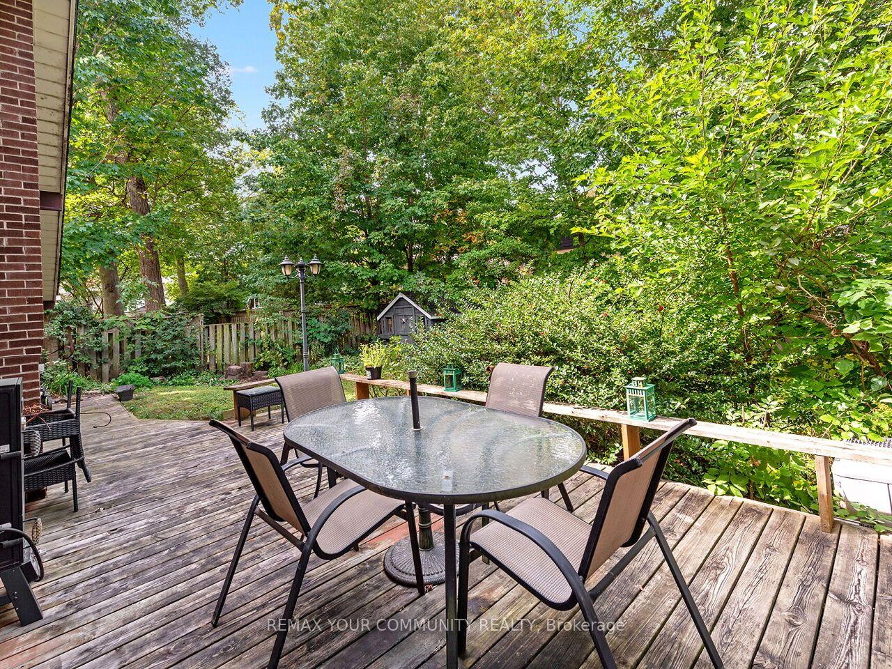 Photo 34 of 1899 Delaney Drive, Mississauga, Clarkson — HOMEH