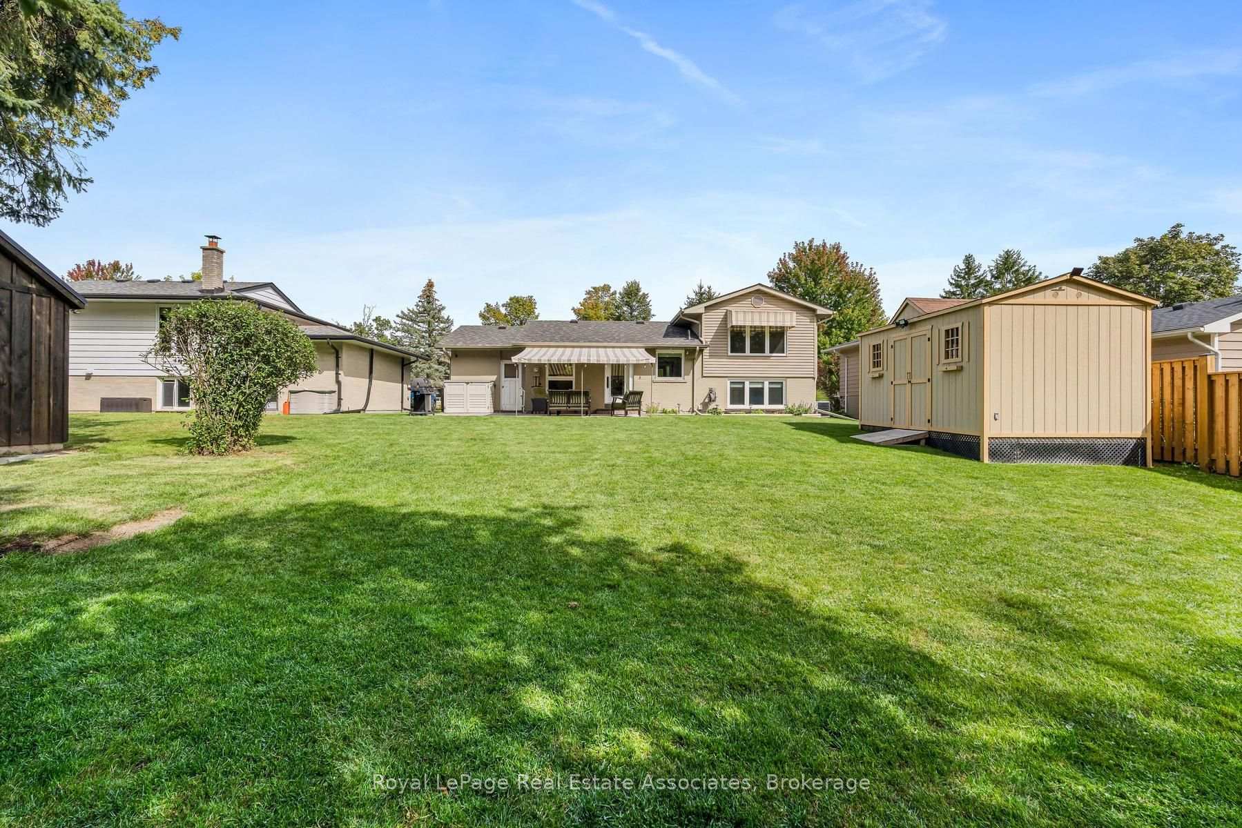 Photo 34 of 132 Elmore Drive, Halton Hills, Acton — HOMEH