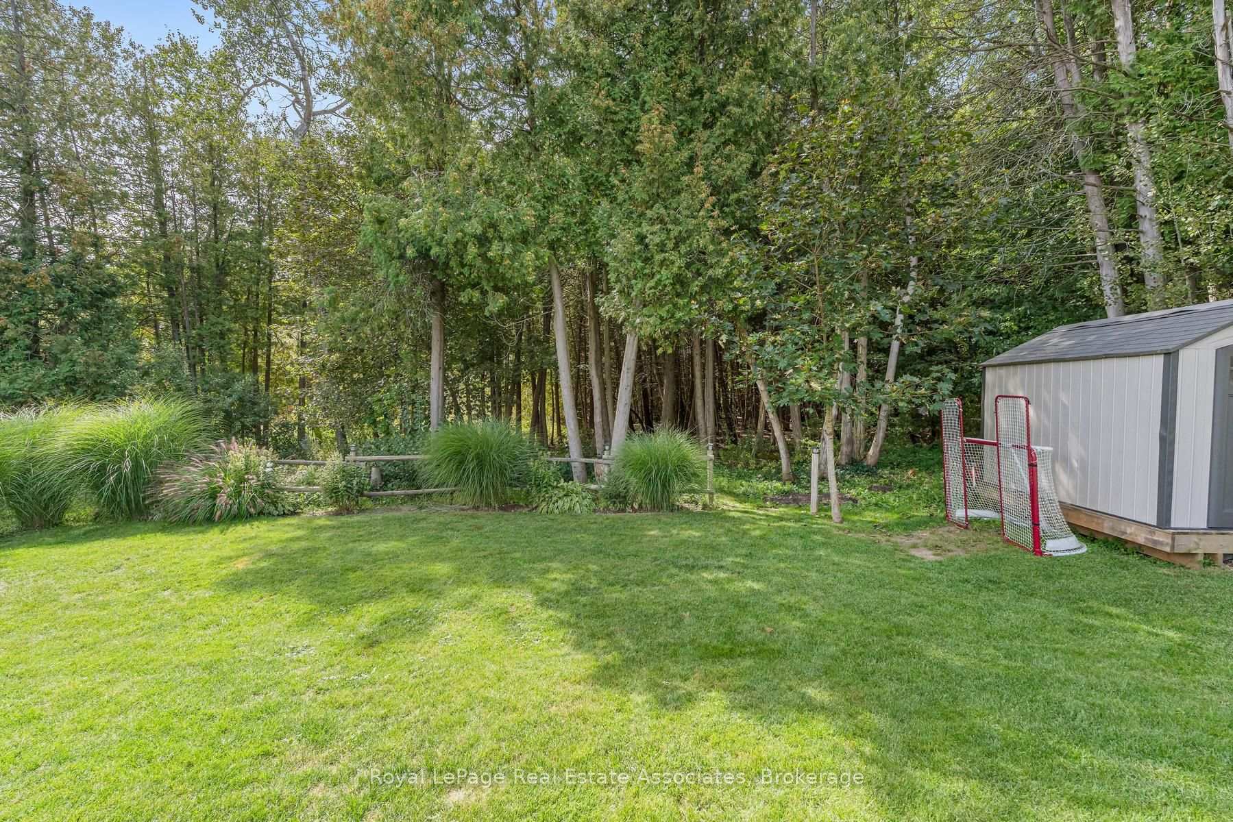 Photo 39 of 132 Elmore Drive, Halton Hills, Acton — HOMEH