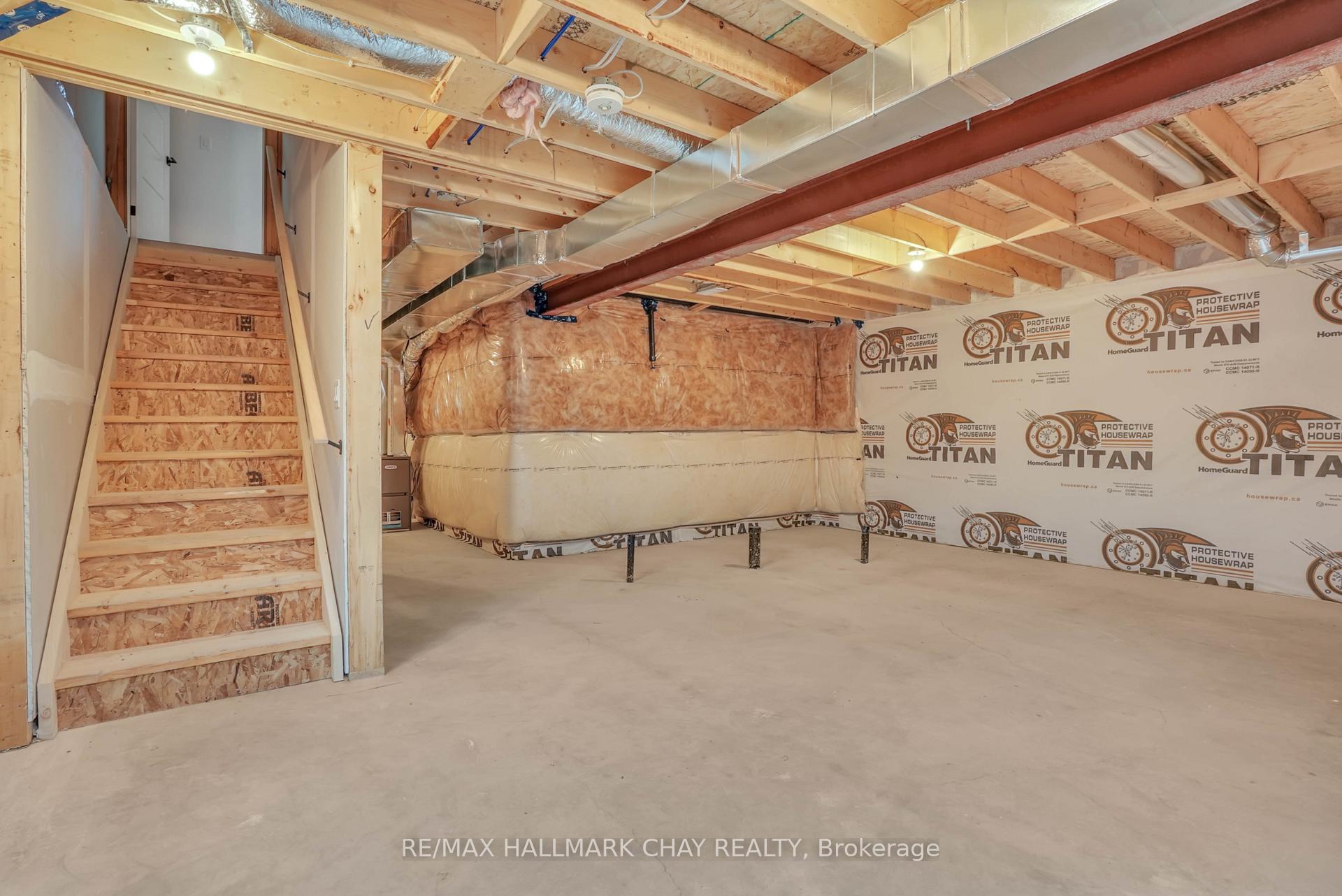 Photo 22 of 35 Strath Crescent, Springwater, Elmvale — HOMEH