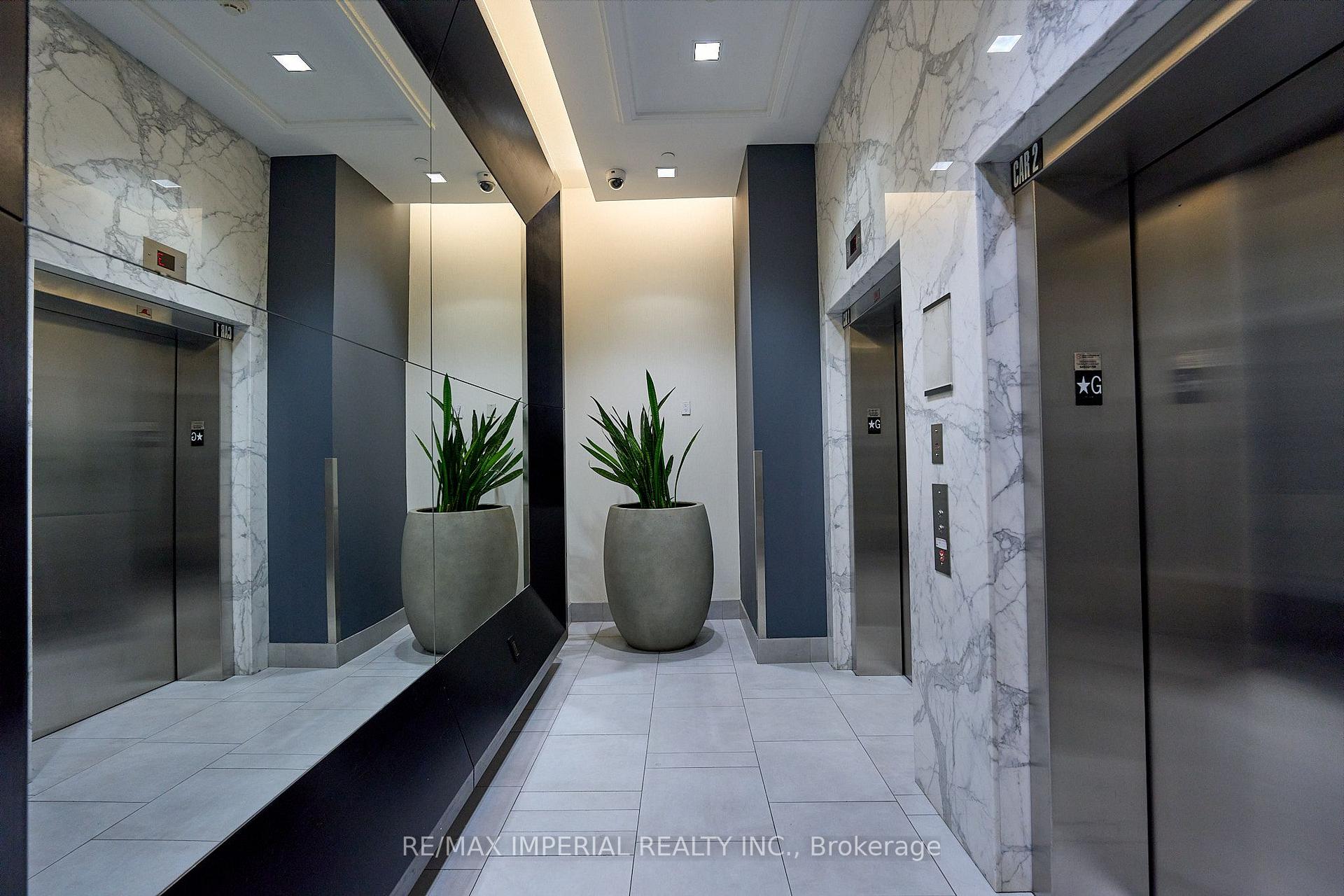 Photo 5 of Unit 901, 775 King Street W, Toronto, Niagara — HOMEH