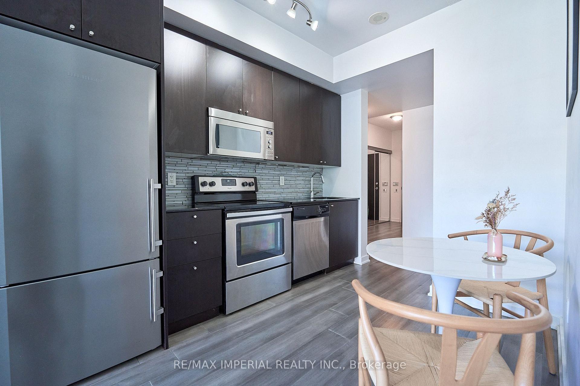 Photo 11 of Unit 901, 775 King Street W, Toronto, Niagara — HOMEH
