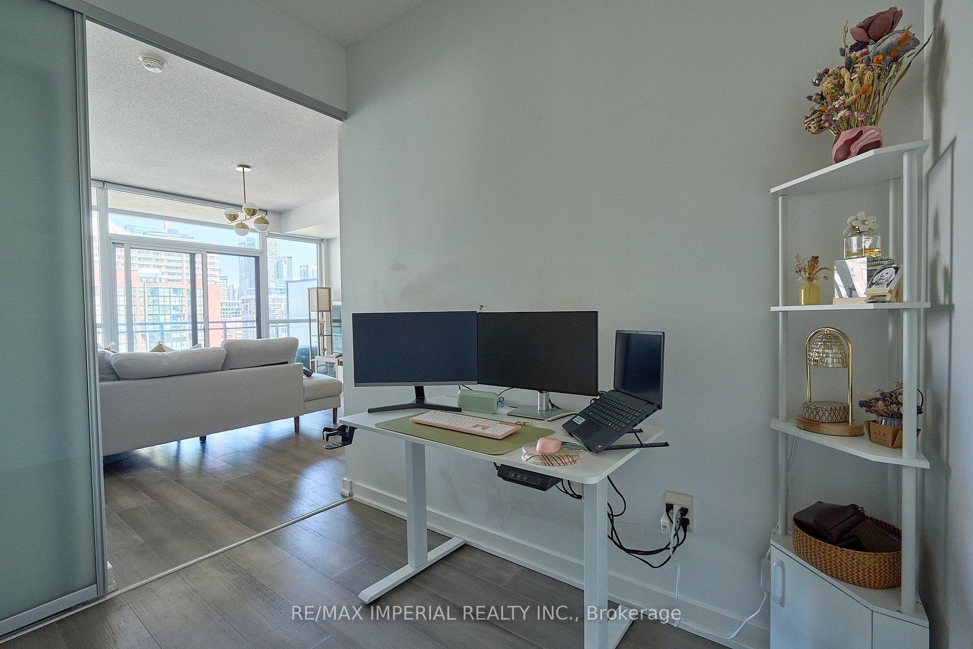 Photo 14 of Unit 901, 775 King Street W, Toronto, Niagara — HOMEH