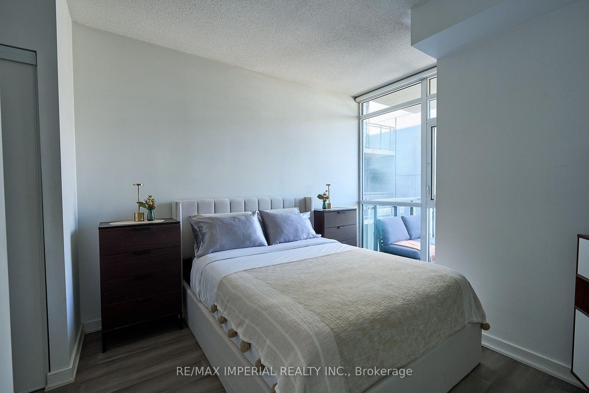 Photo 15 of Unit 901, 775 King Street W, Toronto, Niagara — HOMEH