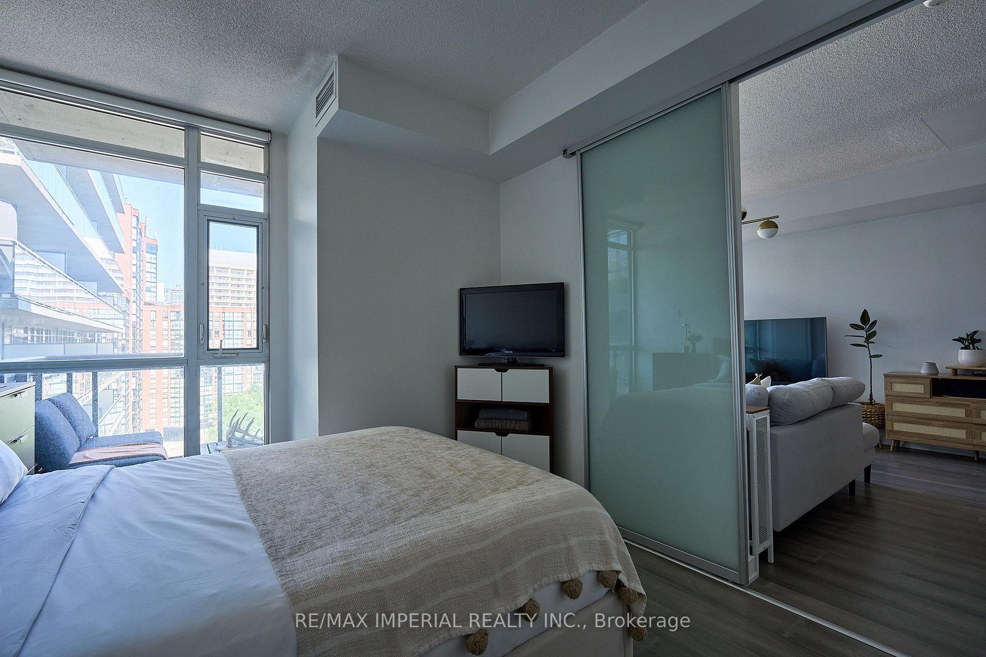 Photo 18 of Unit 901, 775 King Street W, Toronto, Niagara — HOMEH