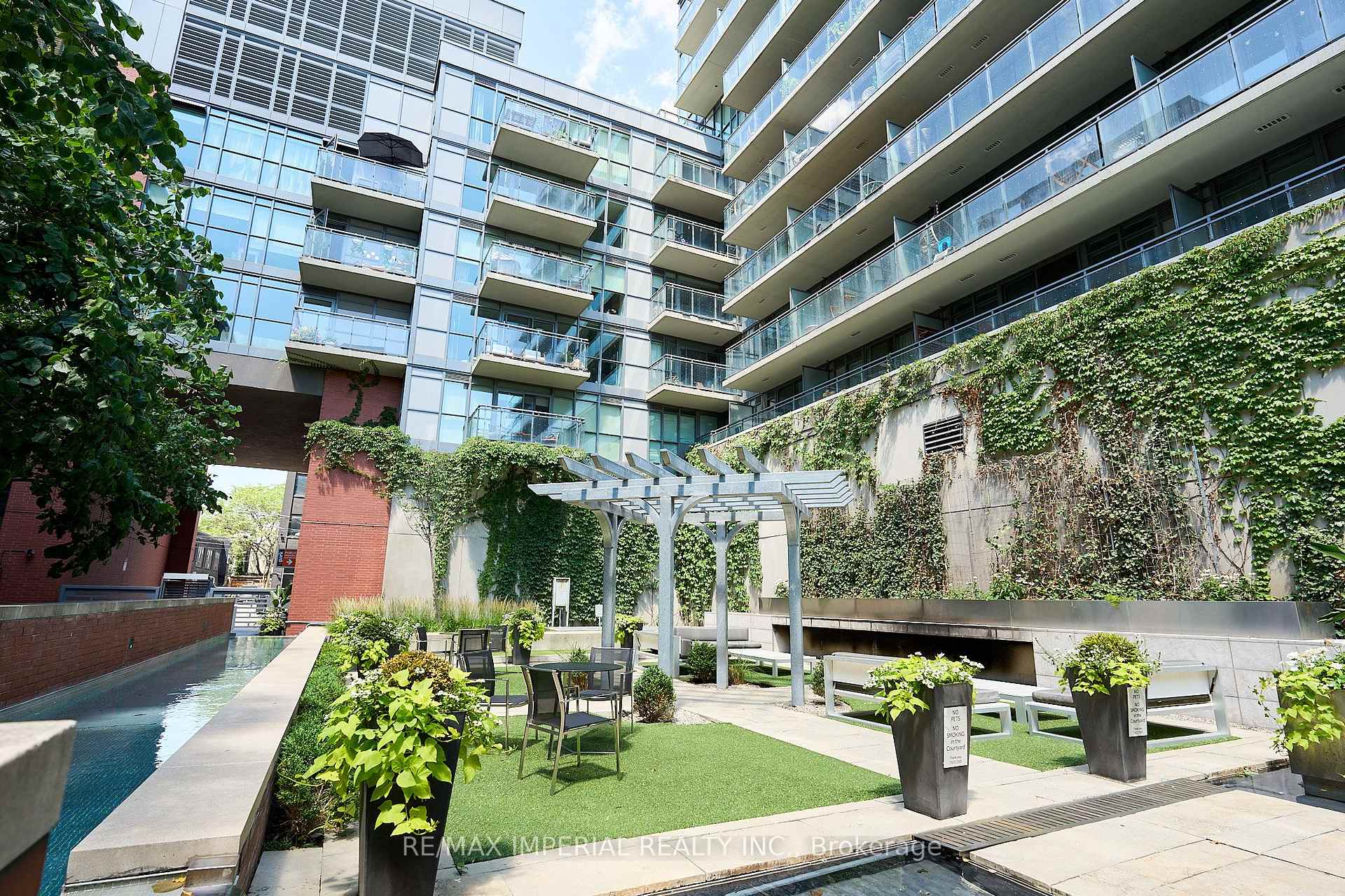 Photo 25 of Unit 901, 775 King Street W, Toronto, Niagara — HOMEH