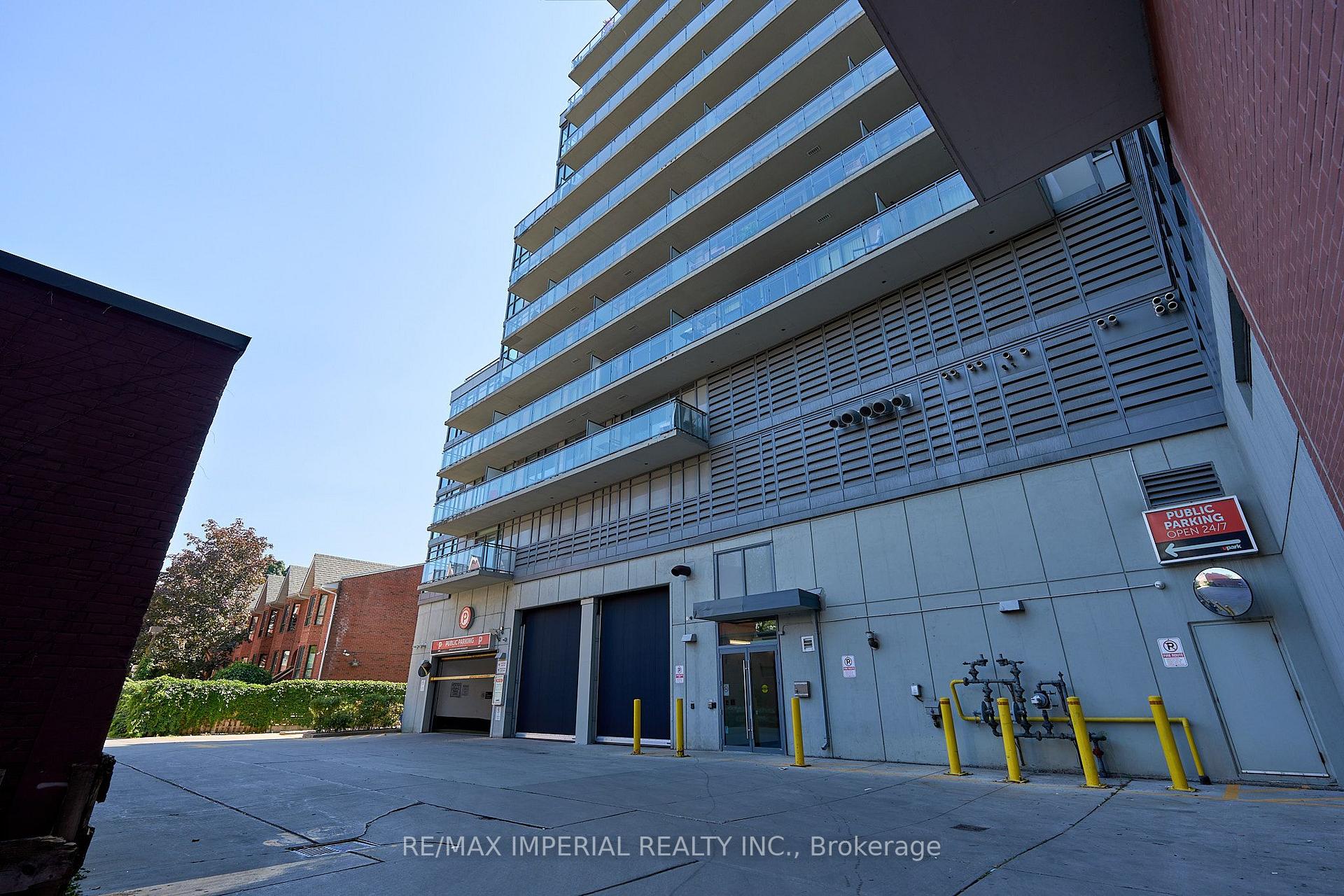 Photo 34 of Unit 901, 775 King Street W, Toronto, Niagara — HOMEH