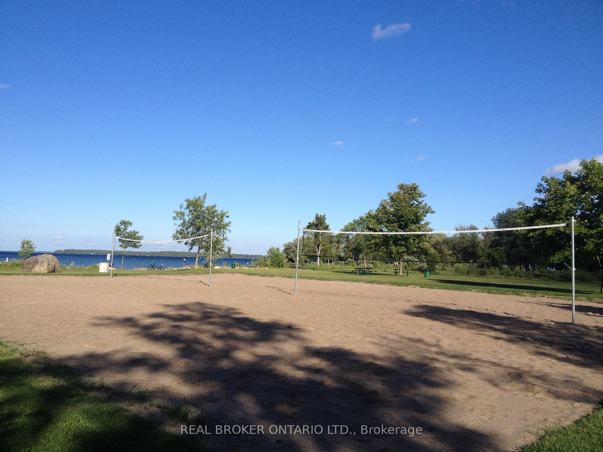 Photo 16 of 699 Innisfil Beach Road, Innisfil, Alcona — HOMEH