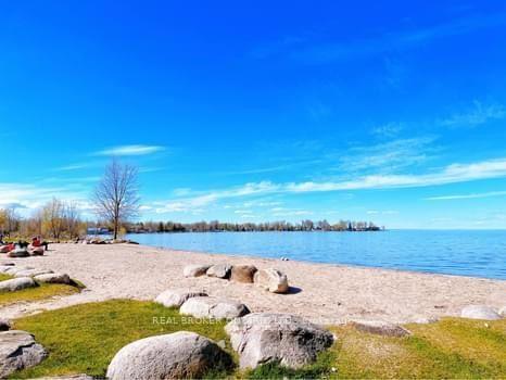 Photo 20 of 699 Innisfil Beach Road, Innisfil, Alcona — HOMEH
