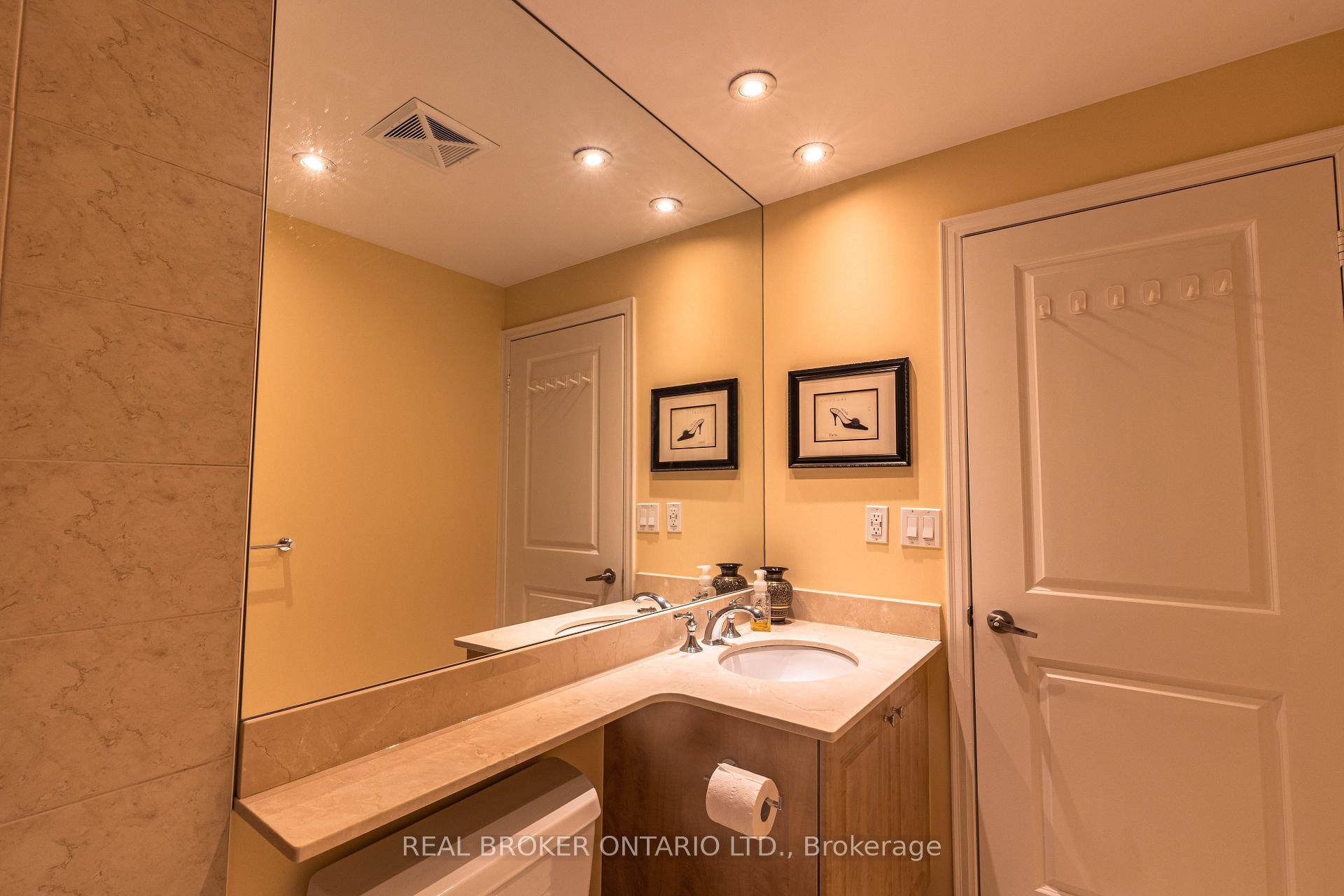 Photo 11 of Unit 1311, 628 Fleet Street, Toronto, Niagara — HOMEH