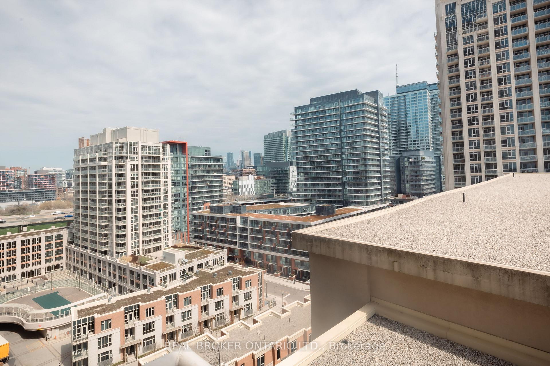 Photo 15 of Unit 1311, 628 Fleet Street, Toronto, Niagara — HOMEH
