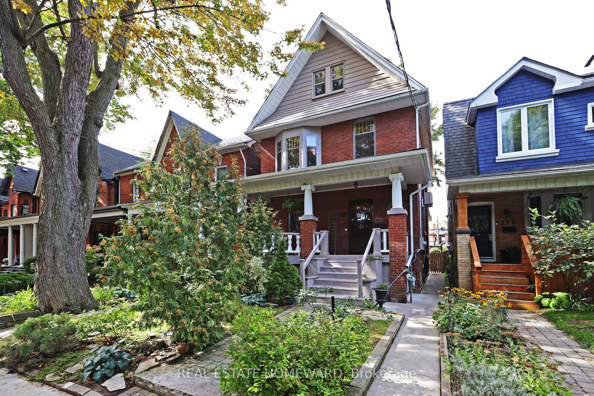 Front of 174 Heward Avenue