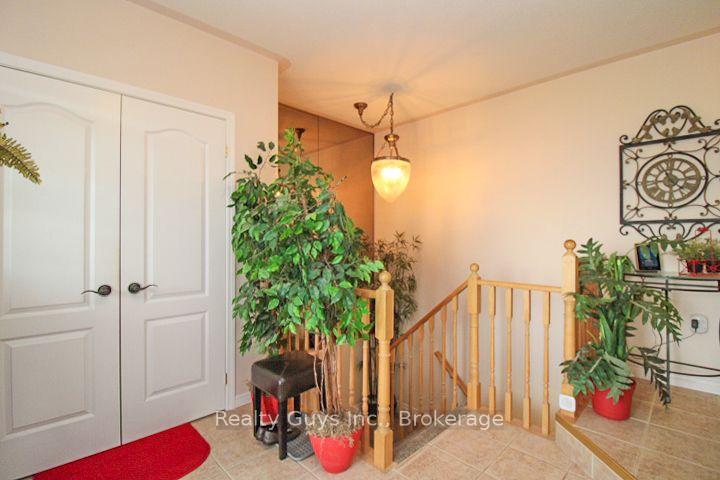 Photo 10 of 1235 Haggis Drive, Peterborough, Monaghan Ward 2 — HOMEH