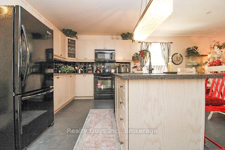 Photo 14 of 1235 Haggis Drive, Peterborough, Monaghan Ward 2 — HOMEH