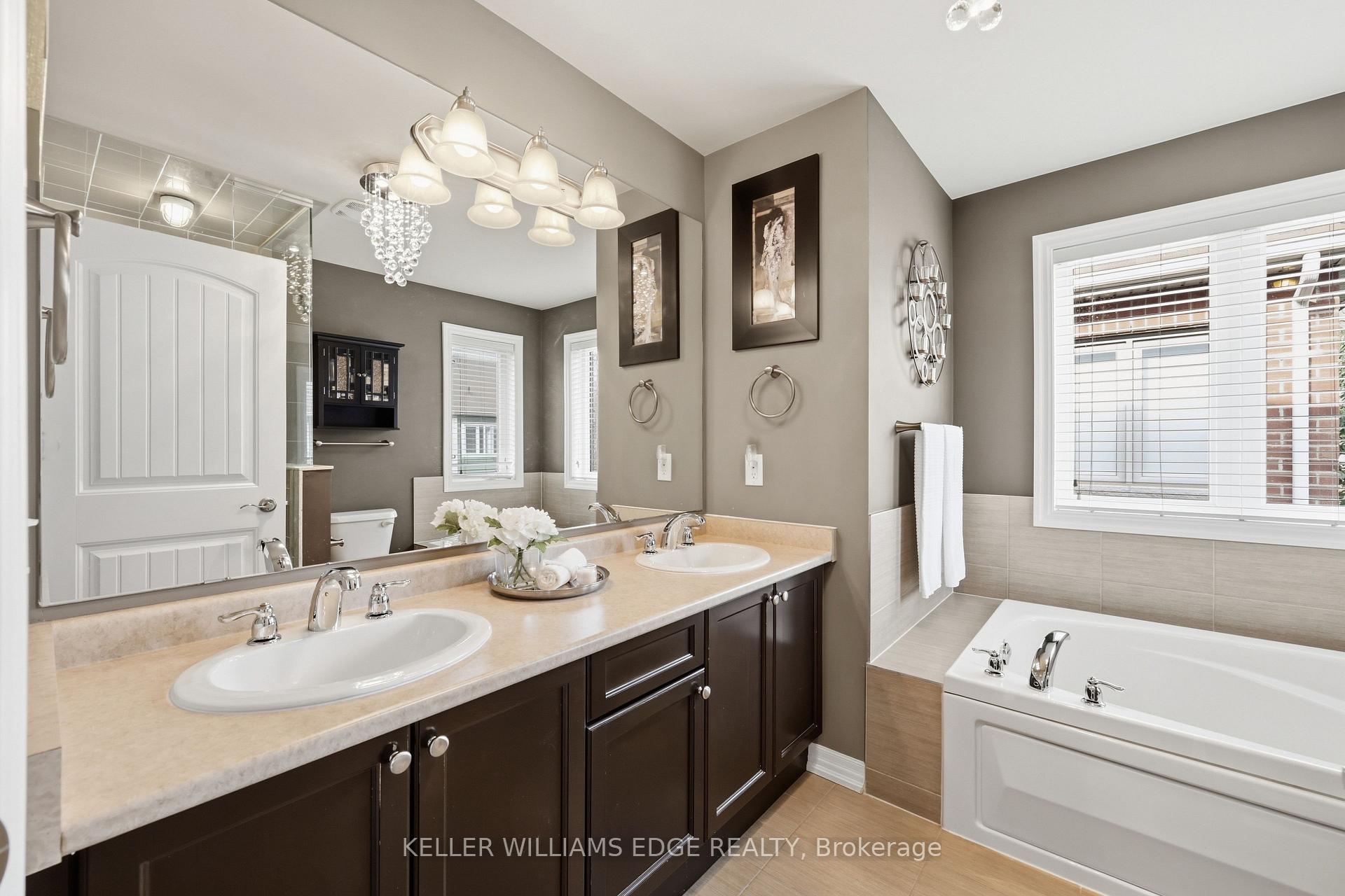 Photo 20 of 36 Aird Court, Milton, Scott — HOMEH