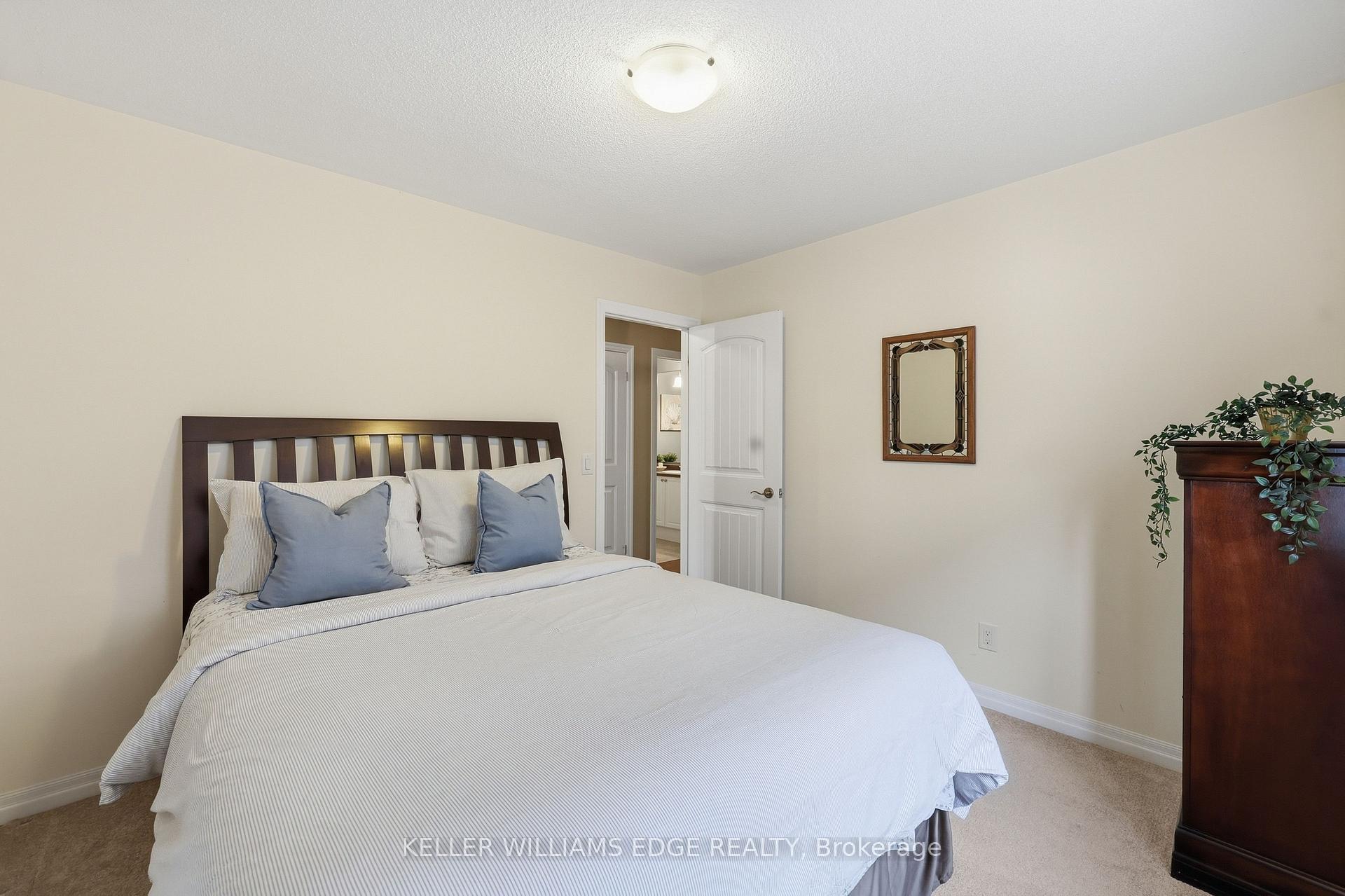 Photo 24 of 36 Aird Court, Milton, Scott — HOMEH