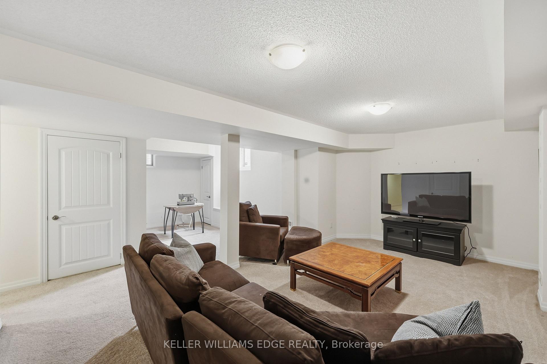 Photo 33 of 36 Aird Court, Milton, Scott — HOMEH