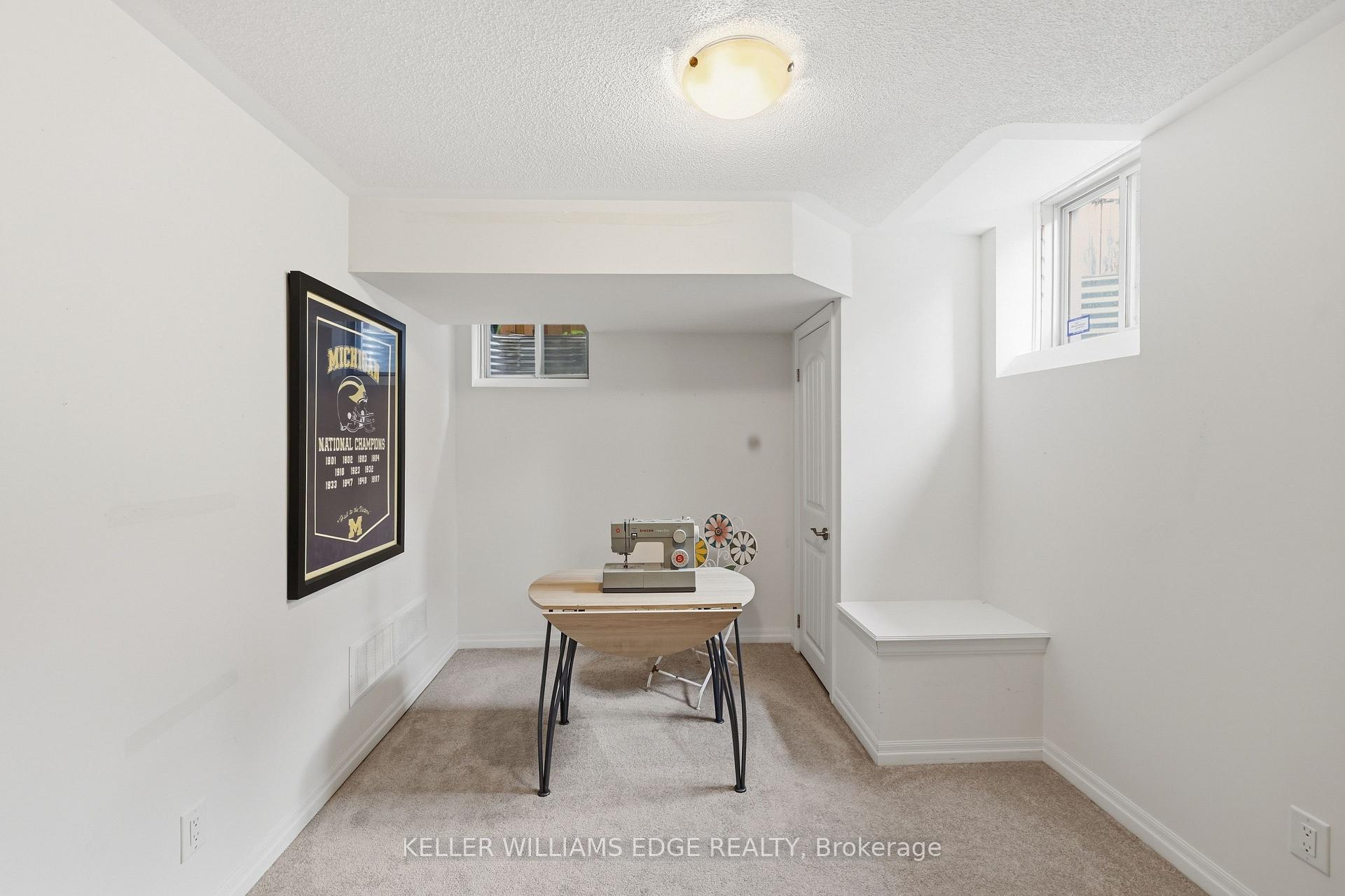 Photo 34 of 36 Aird Court, Milton, Scott — HOMEH