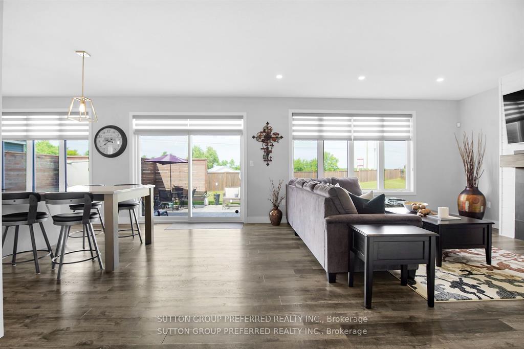 Photo 9 of 551 Scenic Court, Warwick, Watford — HOMEH
