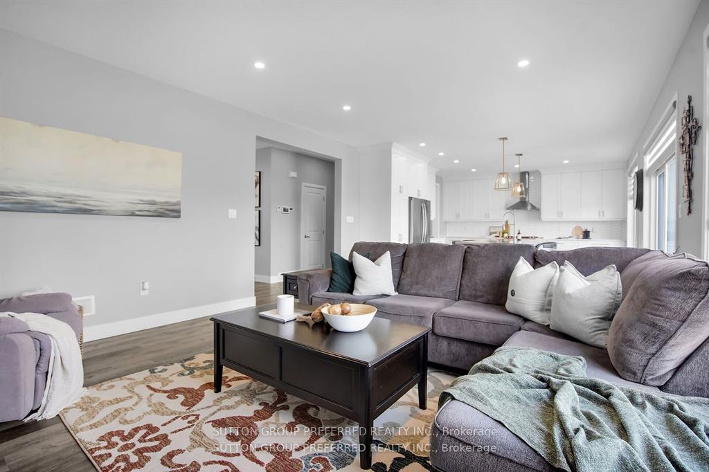 Photo 12 of 551 Scenic Court, Warwick, Watford — HOMEH