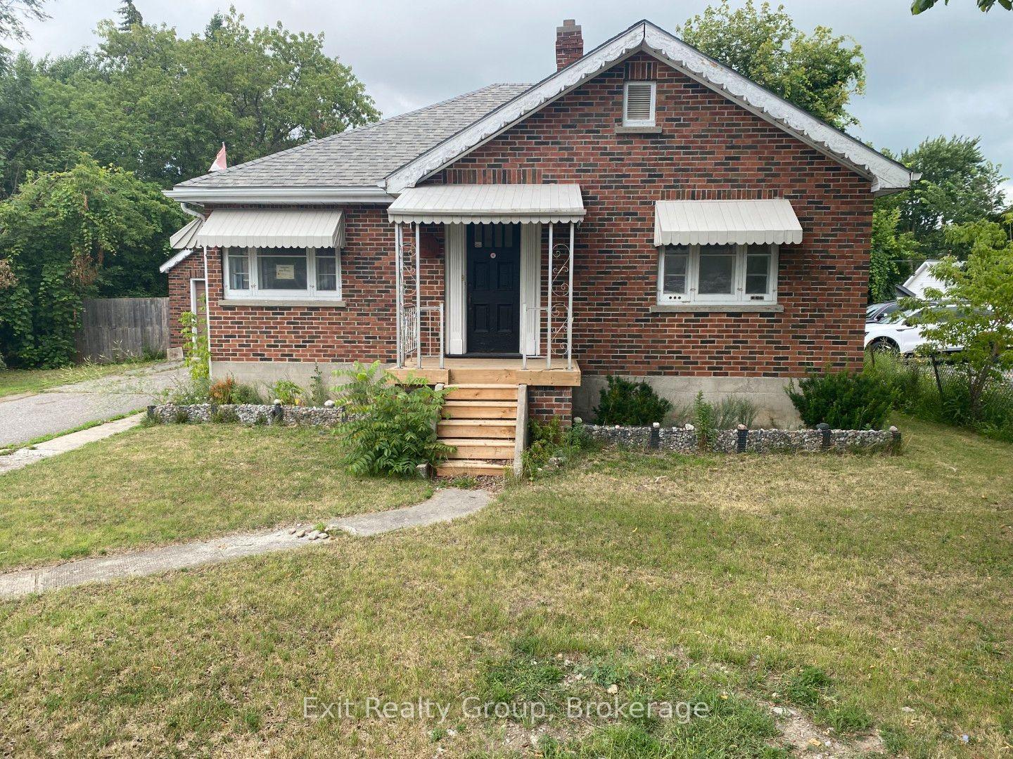 Photo 2 of 236 North Front Street, Belleville, Belleville Ward — HOMEH