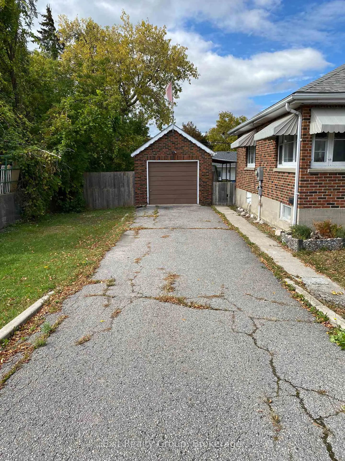 Photo 4 of 236 North Front Street, Belleville, Belleville Ward — HOMEH