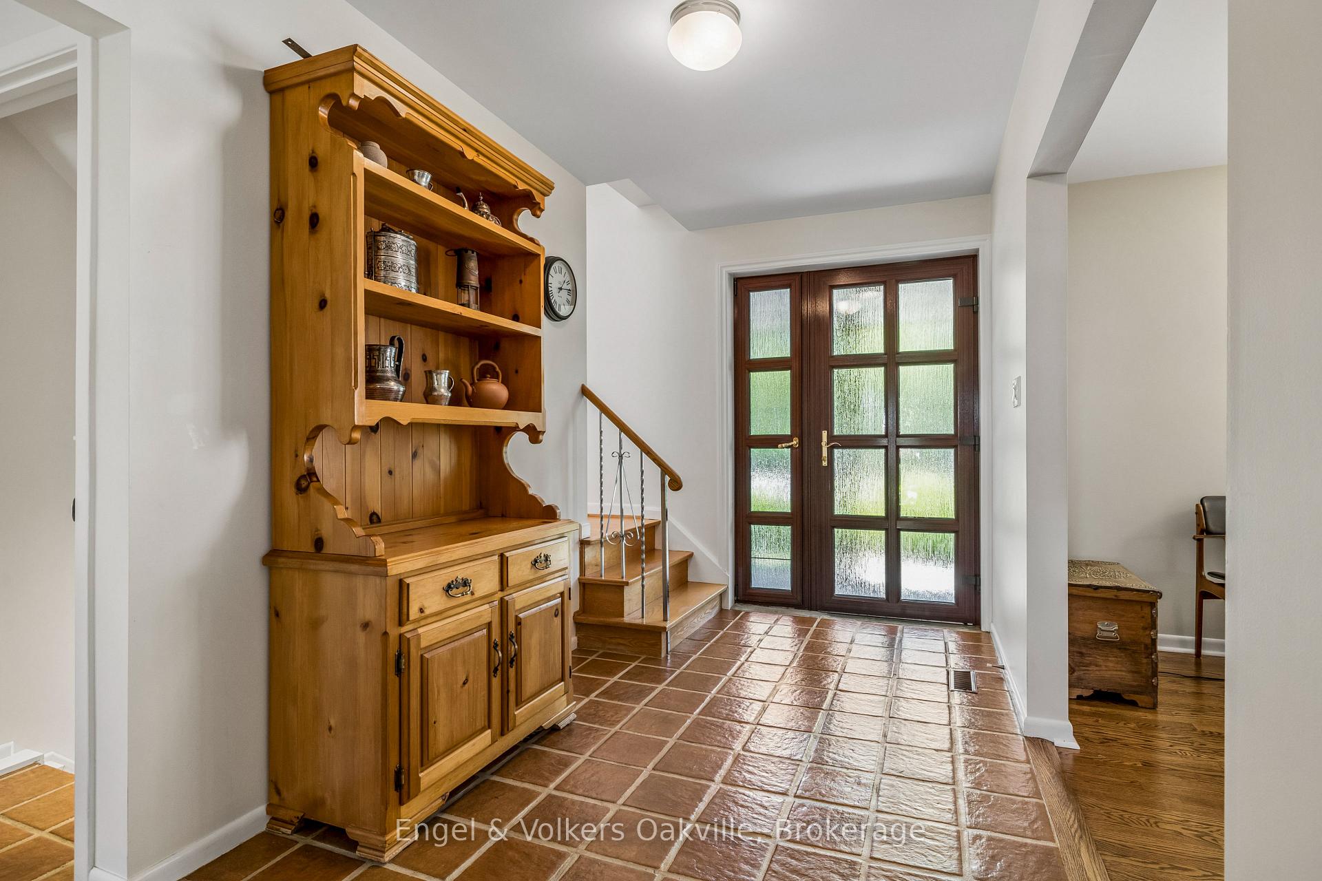 Photo 5 of 1170 Conyers Crescent, Mississauga, Erindale — HOMEH