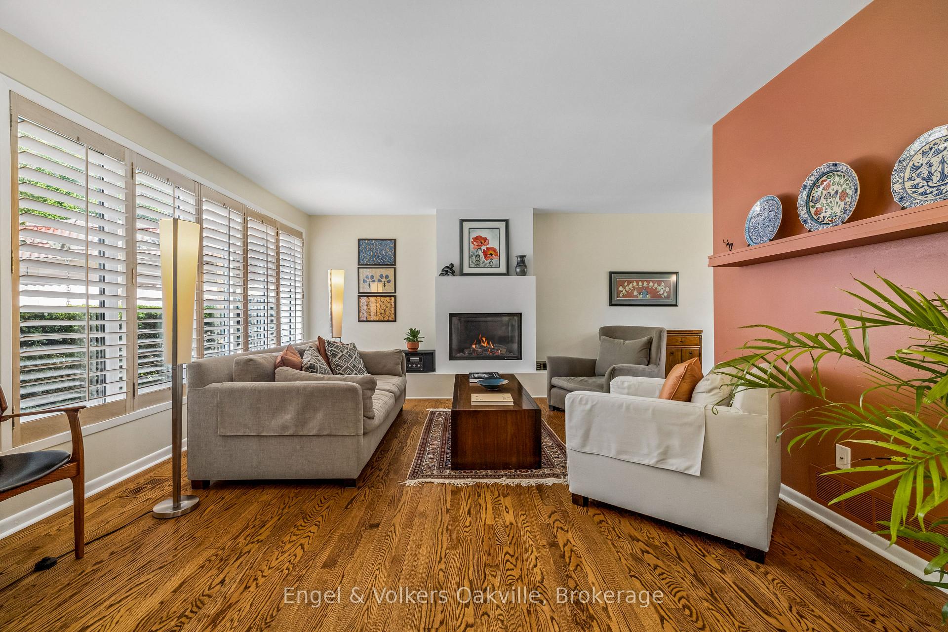 Photo 10 of 1170 Conyers Crescent, Mississauga, Erindale — HOMEH