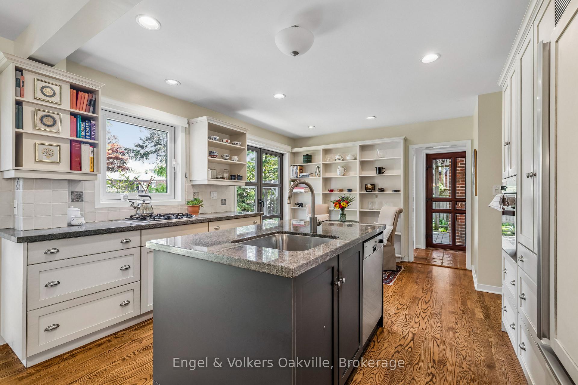 Photo 20 of 1170 Conyers Crescent, Mississauga, Erindale — HOMEH