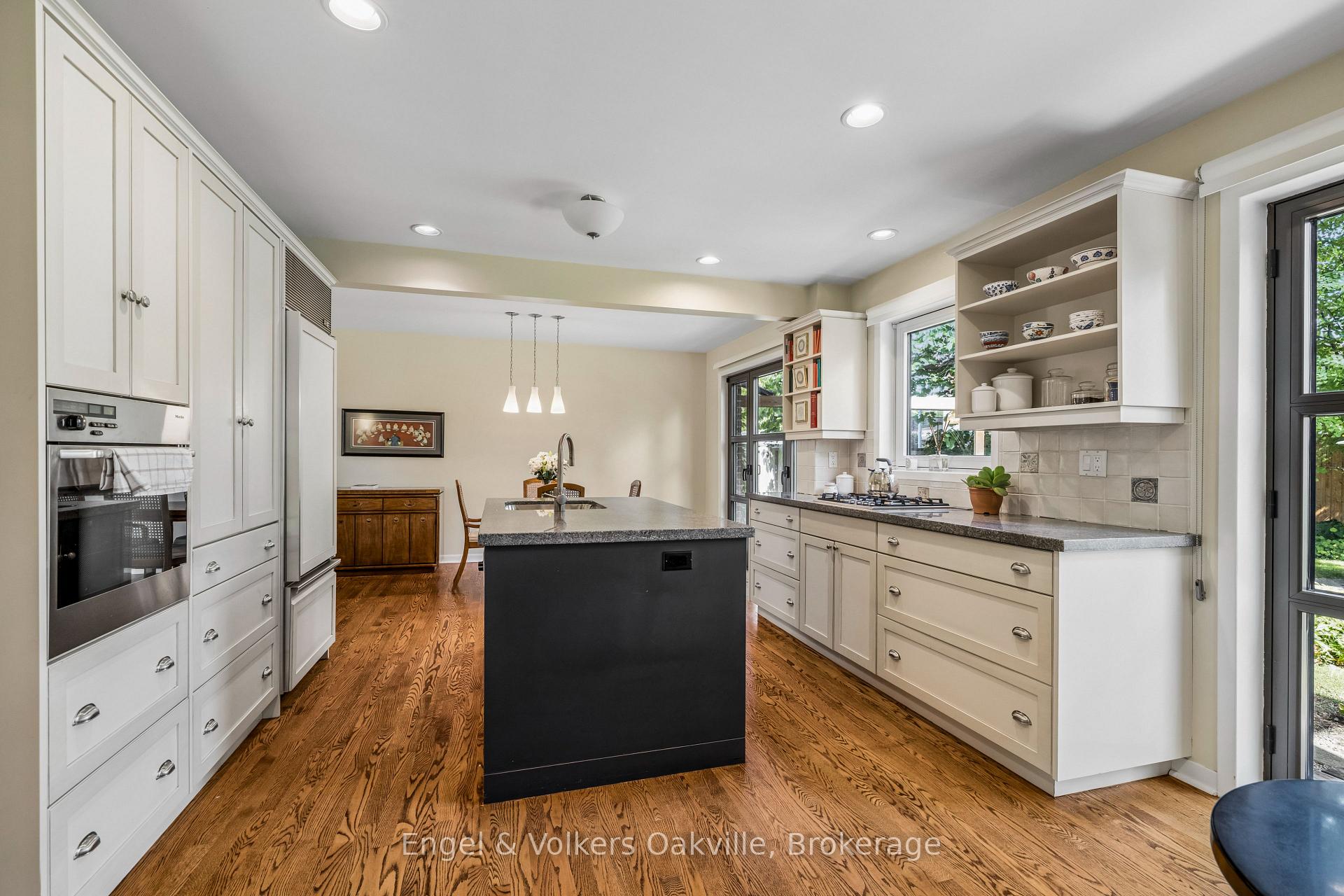 Photo 21 of 1170 Conyers Crescent, Mississauga, Erindale — HOMEH