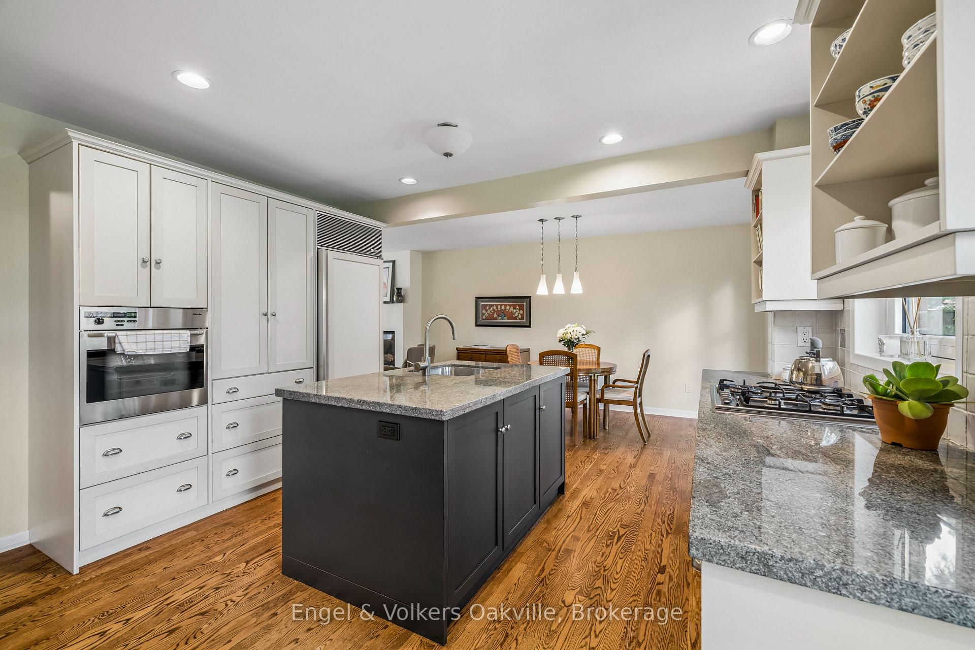 Photo 22 of 1170 Conyers Crescent, Mississauga, Erindale — HOMEH