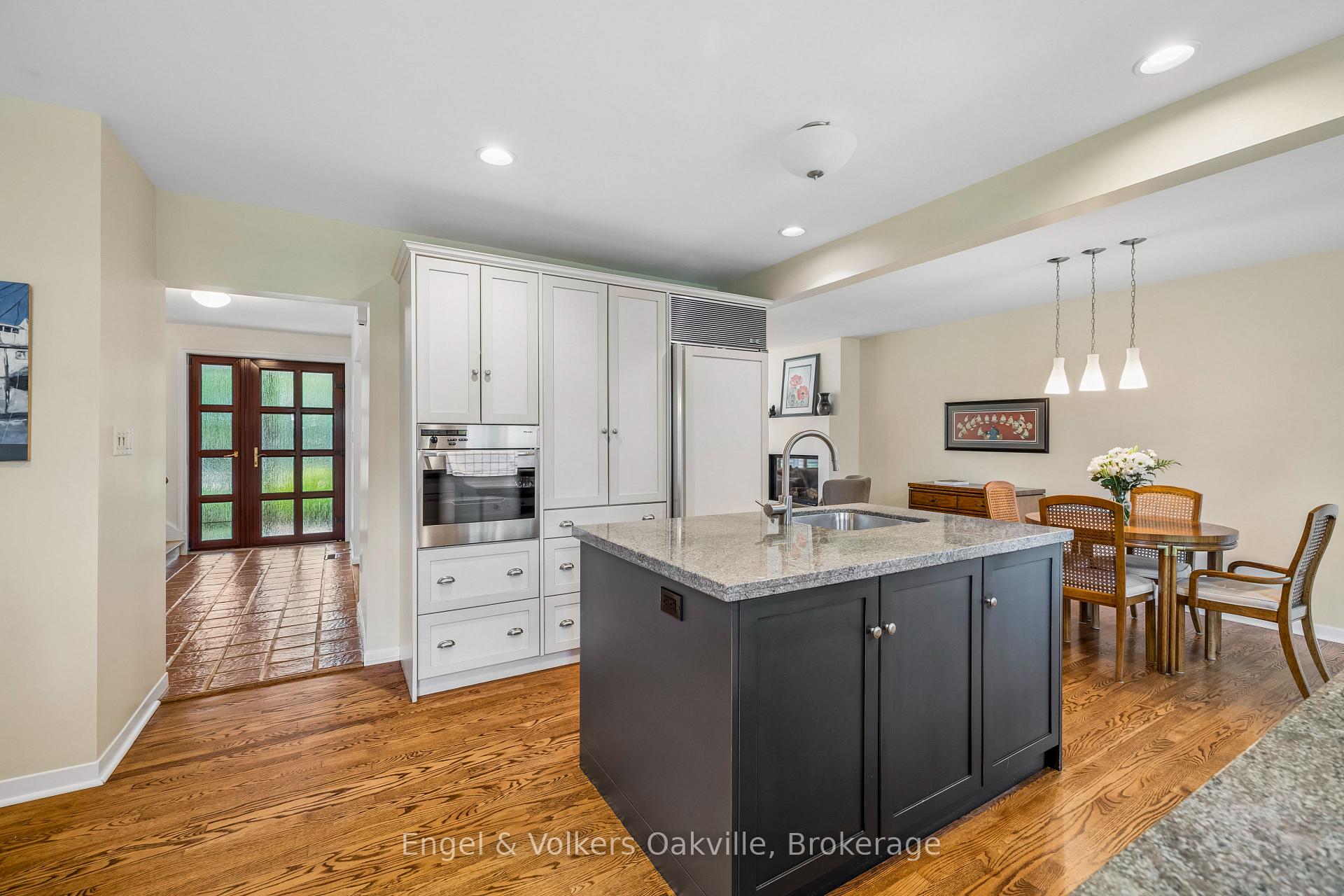 Photo 23 of 1170 Conyers Crescent, Mississauga, Erindale — HOMEH