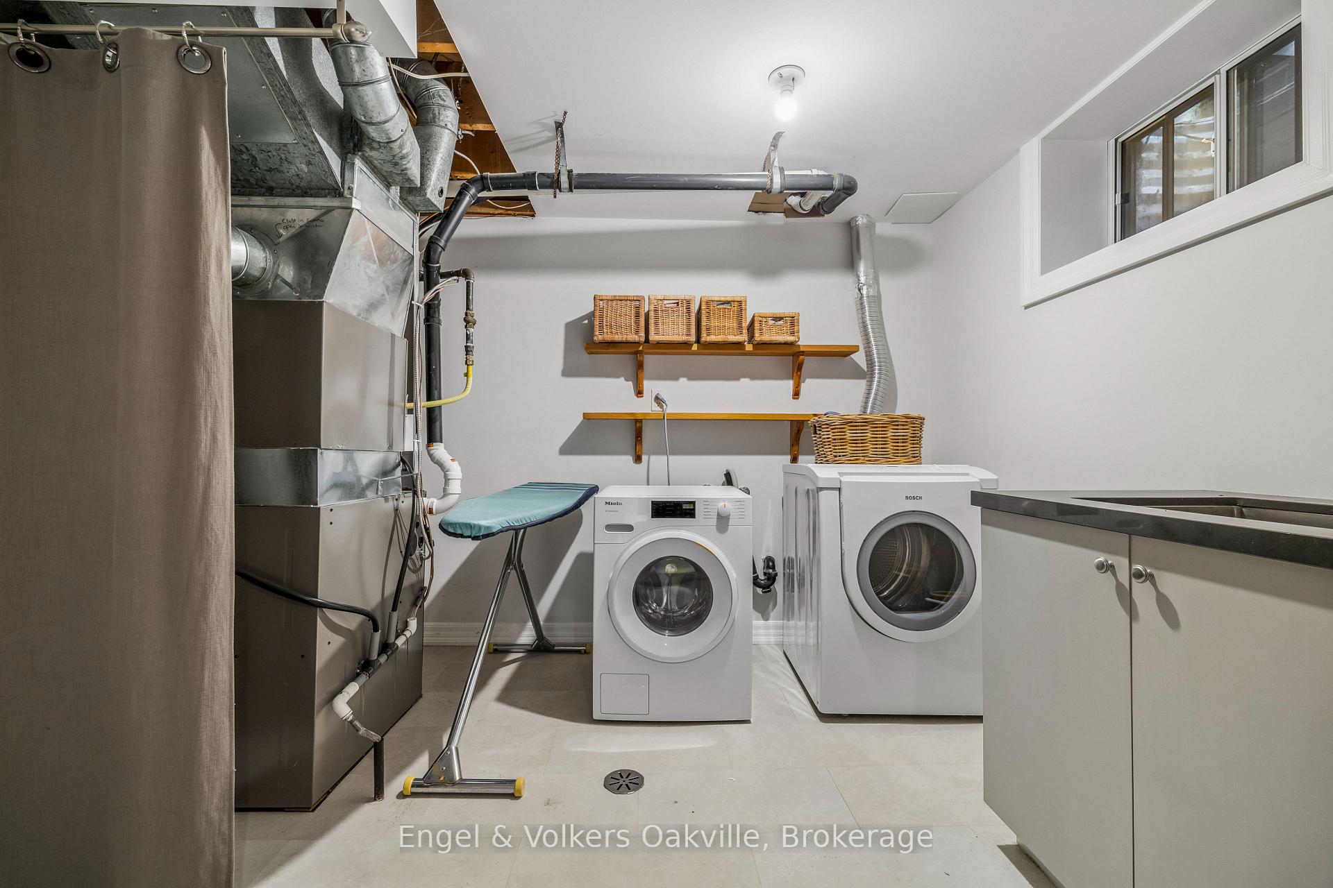 Photo 39 of 1170 Conyers Crescent, Mississauga, Erindale — HOMEH