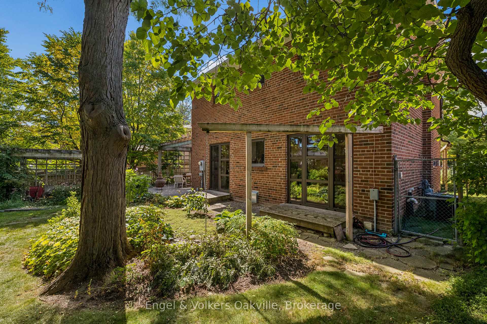 Photo 44 of 1170 Conyers Crescent, Mississauga, Erindale — HOMEH