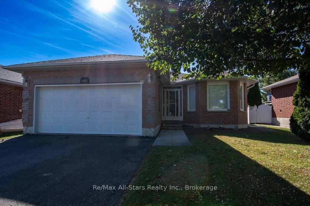 Photo 1 of 41 McGibbon Boulevard, Kawartha Lakes, Lindsay — HOMEH