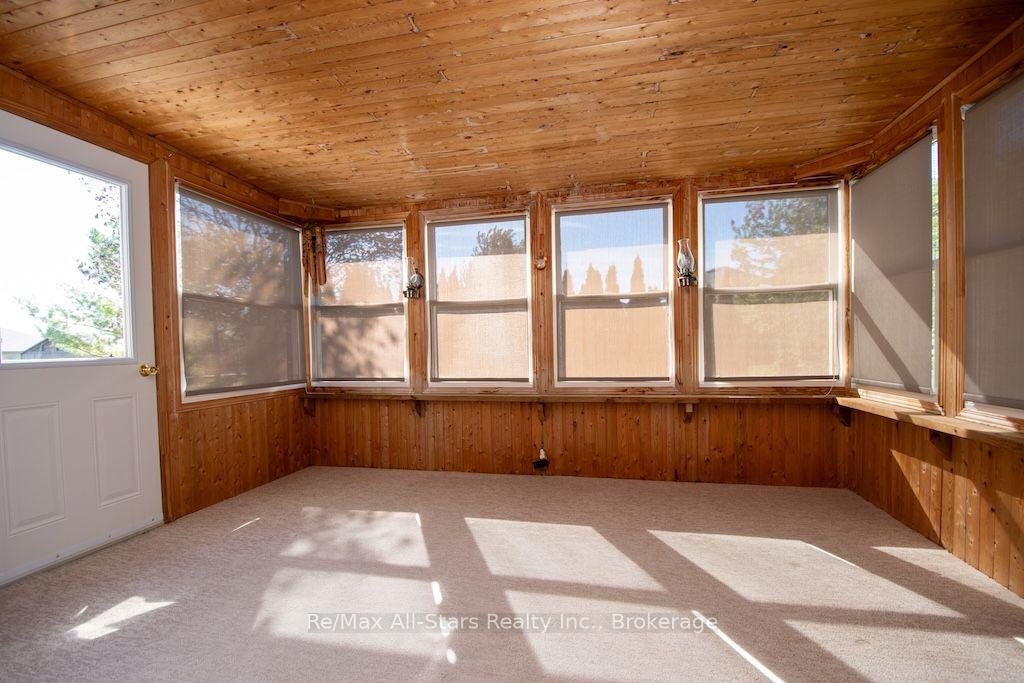 Photo 15 of 41 McGibbon Boulevard, Kawartha Lakes, Lindsay — HOMEH