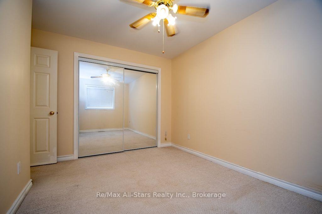 Photo 26 of 41 McGibbon Boulevard, Kawartha Lakes, Lindsay — HOMEH