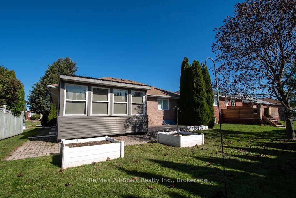 Photo 43 of 41 McGibbon Boulevard, Kawartha Lakes, Lindsay — HOMEH